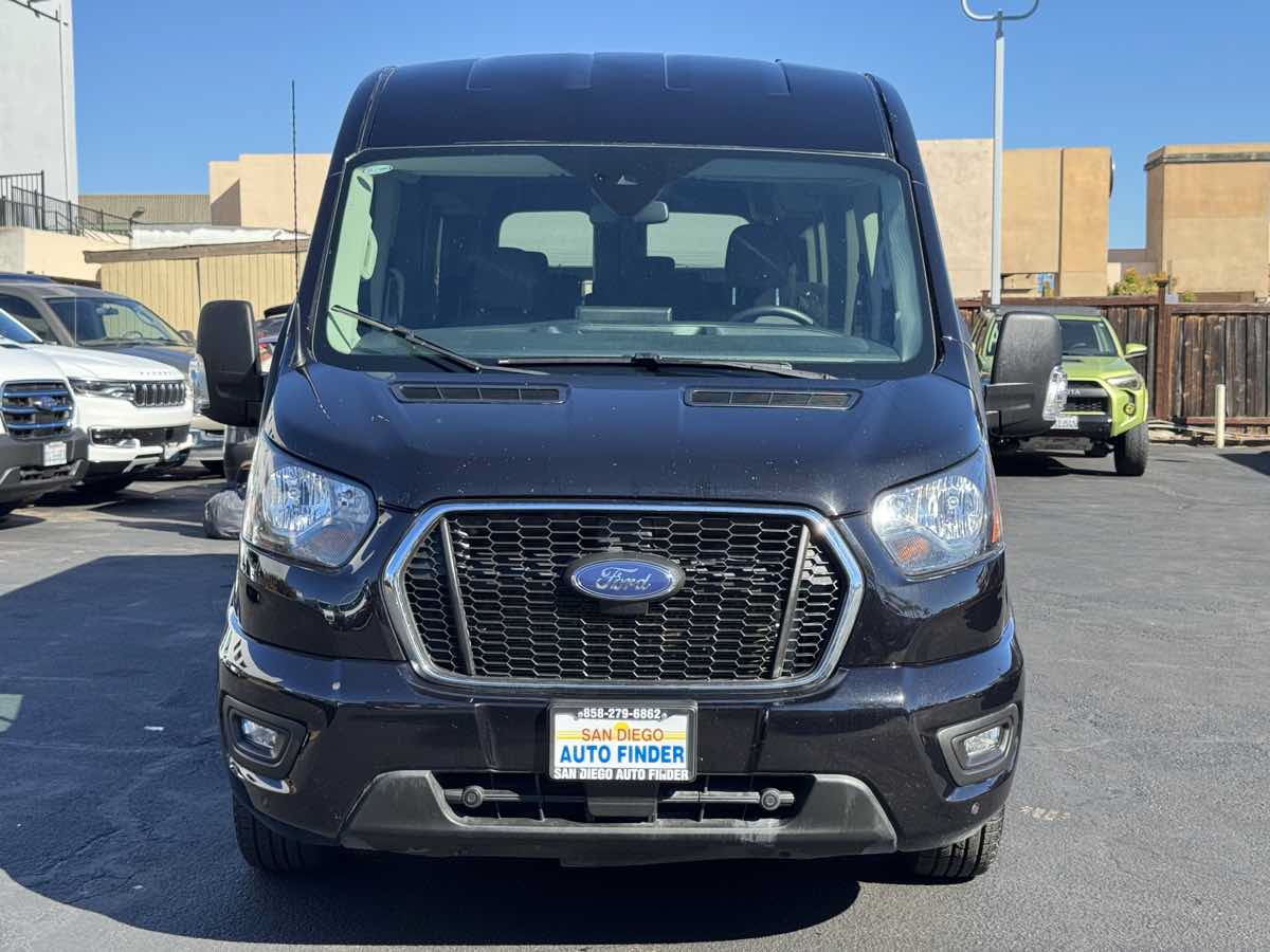 Used 2024 Ford Transit 350 XLT RWD image 5