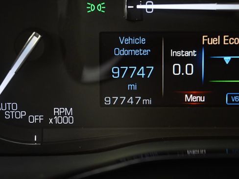 Used 2017 Cadillac XT5 Luxury w/ Driver Awareness Package AWD/4WD image 26