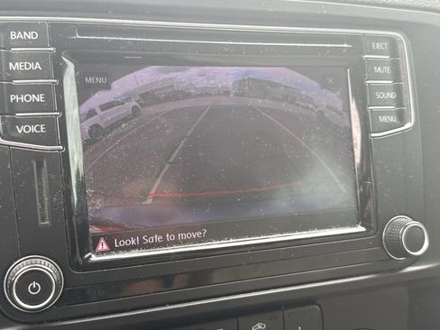 Used 2017 Volkswagen Jetta SE FWD image 21