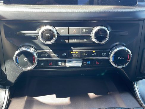 Used 2025 Ford F150 Platinum w/ Equipment Group 702A High AWD/4WD image 27