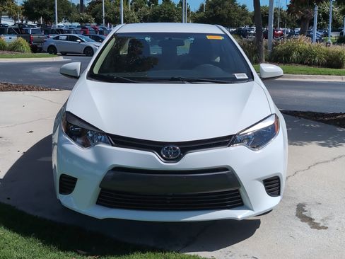Used 2016 Toyota Corolla LE FWD image 3