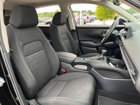 Certified 2026 Honda HR-V LX image 27
