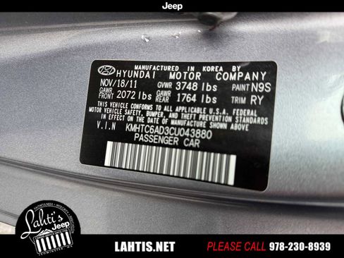 Used 2012 Hyundai Veloster w/ Style Pkg image 19