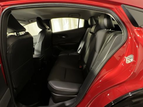 Used 2023 Toyota Prius XLE AWD/4WD image 40
