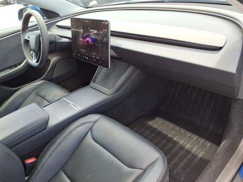 Used 2024 Tesla Model 3 Long Range RWD image 11