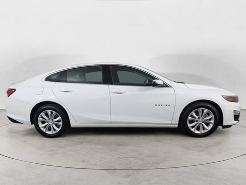 Used 2022 Chevrolet Malibu LT FWD image 4