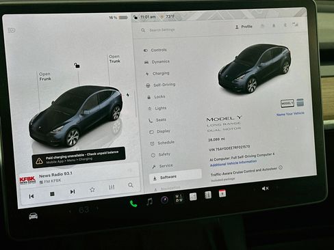 Used 2024 Tesla Model Y Long Range AWD/4WD image 19