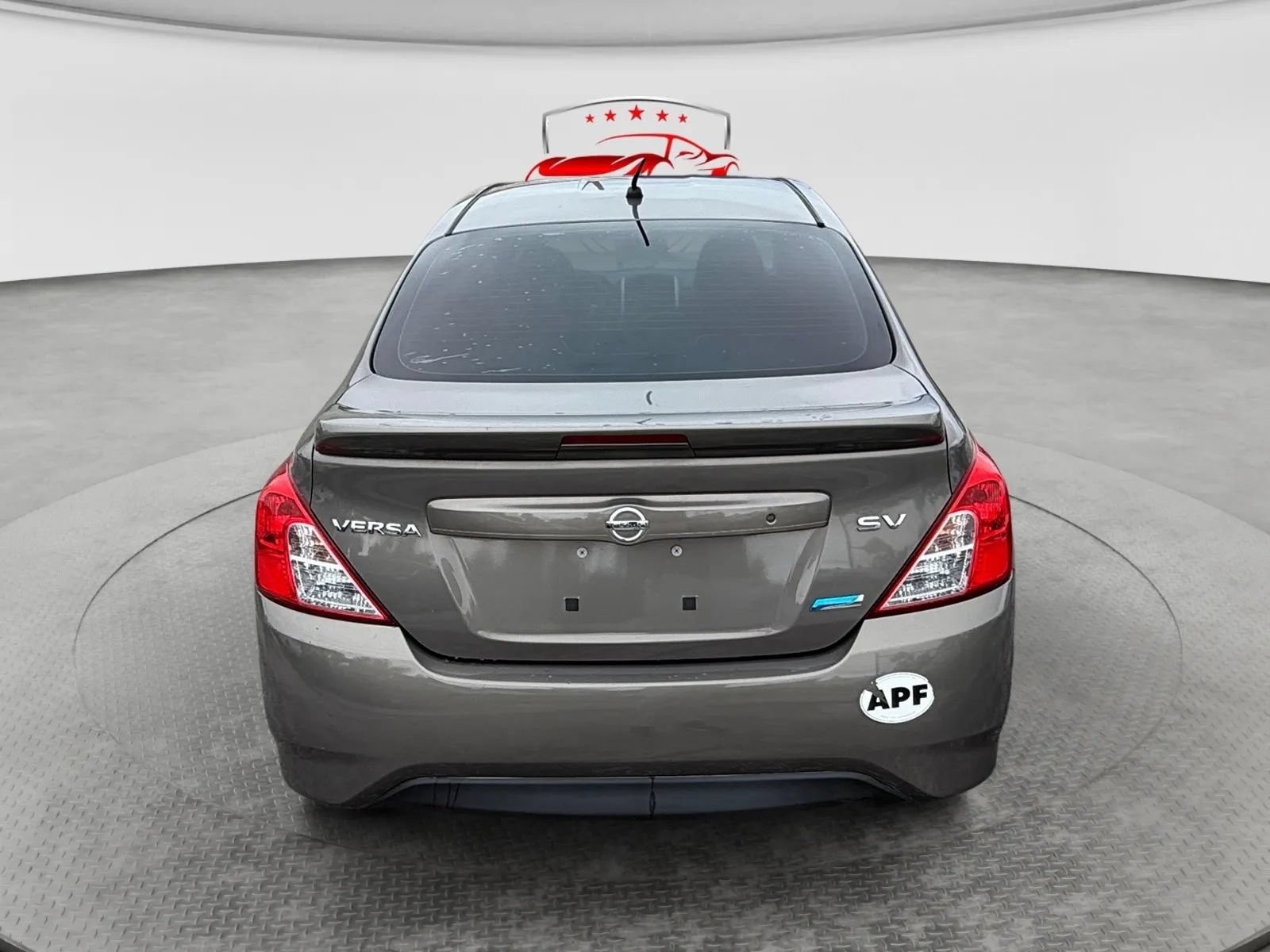 Used 2015 Nissan Versa SV FWD image 4
