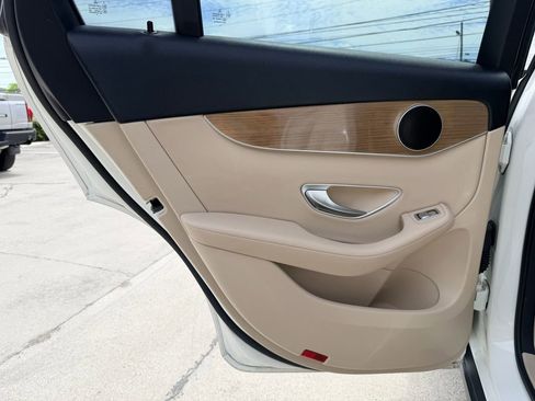 Used 2018 Mercedes-Benz GLC 300 image 26
