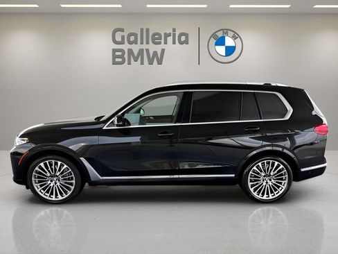 Used 2022 BMW X7 xDrive40i w/ Executive Package image 12