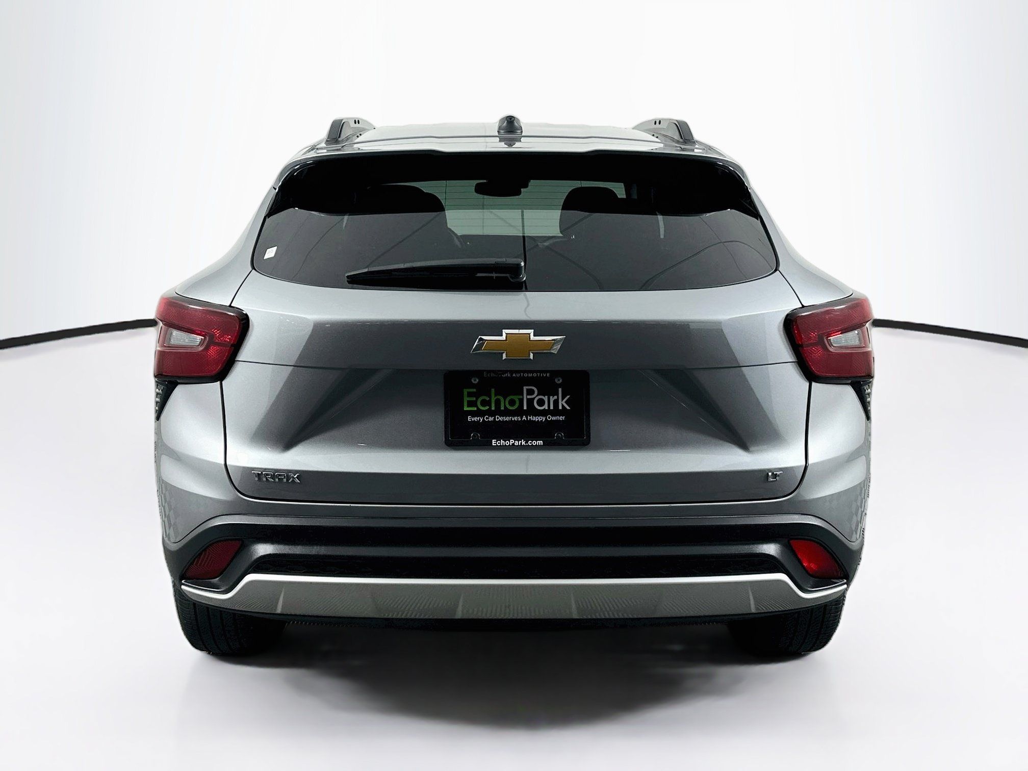 Used 2025 Chevrolet Trax LT w/ LT Convenience Package FWD image 7