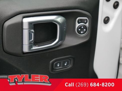 Used 2021 Jeep Gladiator Sport w/ Quick Order Package 24Q 80Th AWD/4WD image 19