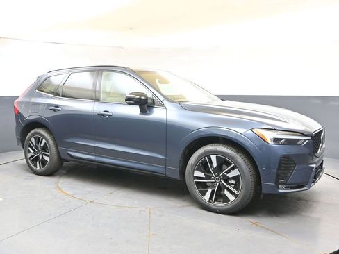 New 2026 Volvo XC60 B5 Plus w/ Protection Package Premier AWD/4WD image 7