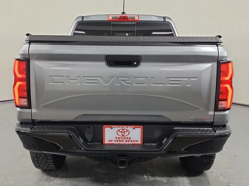 Used 2024 Chevrolet Colorado ZR2 w/ ZR2 Convenience Package III AWD/4WD image 6