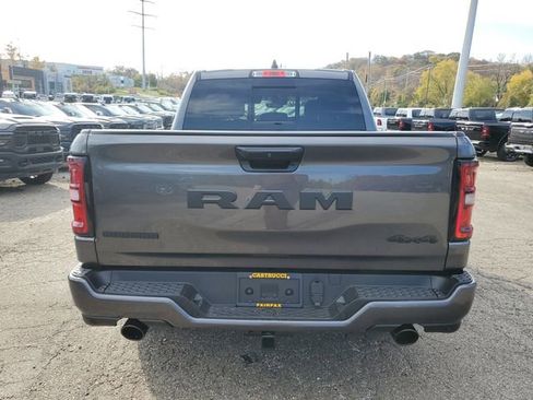 New 2026 RAM 1500 4x4 Crew Cab image 4
