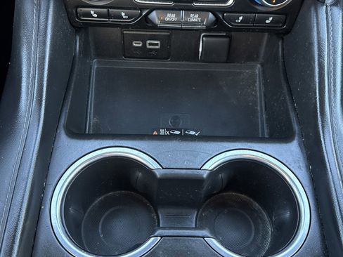 Used 2023 Chevrolet Tahoe LT image 30