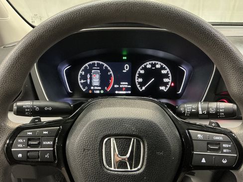 Used 2023 Honda Pilot LX image 12