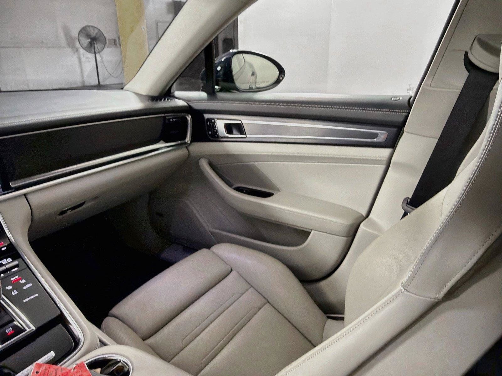 Certified 2020 Porsche Panamera 4 AWD/4WD image 30