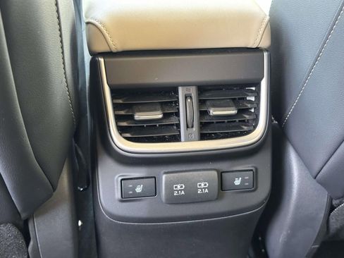 Used 2022 Subaru Outback Limited w/ Popular Package #2 AWD/4WD image 14