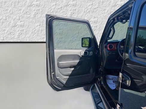 Used 2021 Jeep Wrangler Unlimited Rubicon AWD/4WD image 21