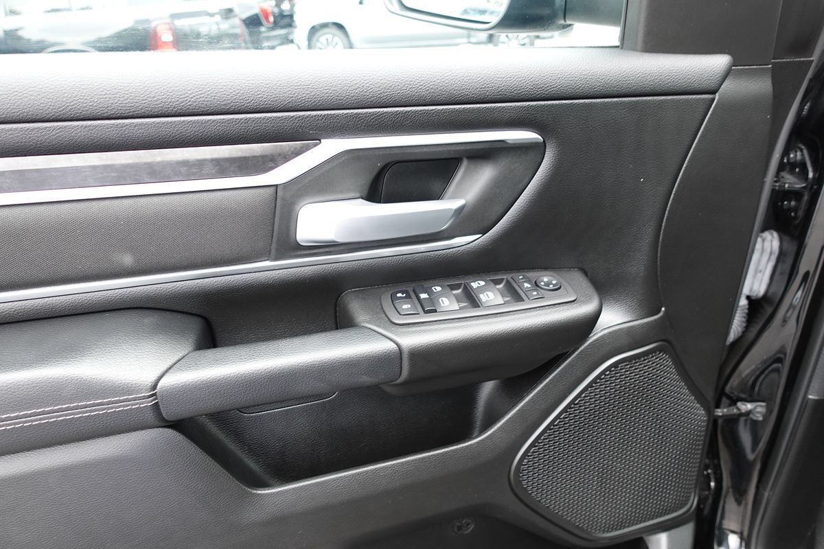 Used 2023 RAM 1500 Big Horn AWD/4WD image 17