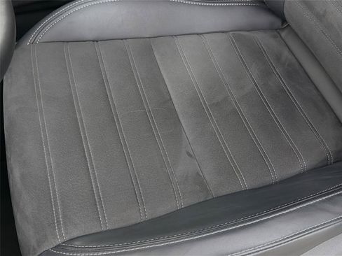 Used 2023 Mitsubishi Outlander SE AWD/4WD image 15