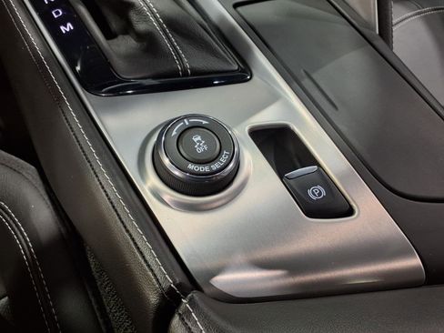 Used 2016 Chevrolet Corvette Stingray Coupe RWD image 14