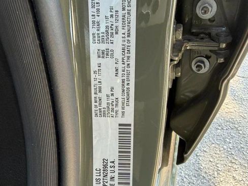 Used 2026 RAM 1500 Laramie AWD/4WD image 38