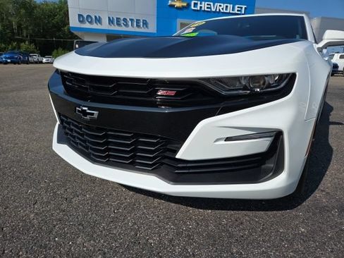 Used 2019 Chevrolet Camaro SS RWD image 27