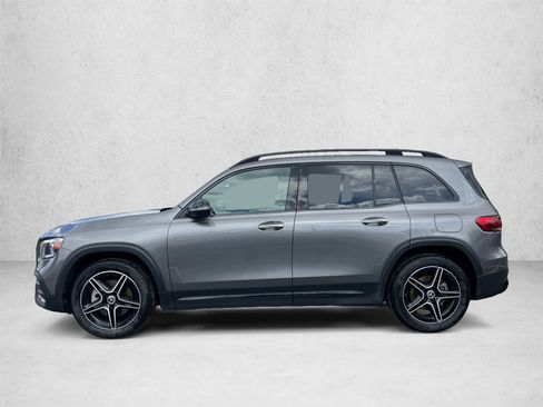 Used 2023 Mercedes-Benz GLB 250 4MATIC image 8