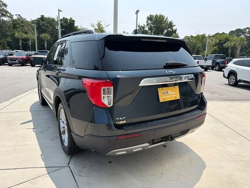 Certified 2023 Ford Explorer XLT w/ Equipment Group 202A RWD image 6