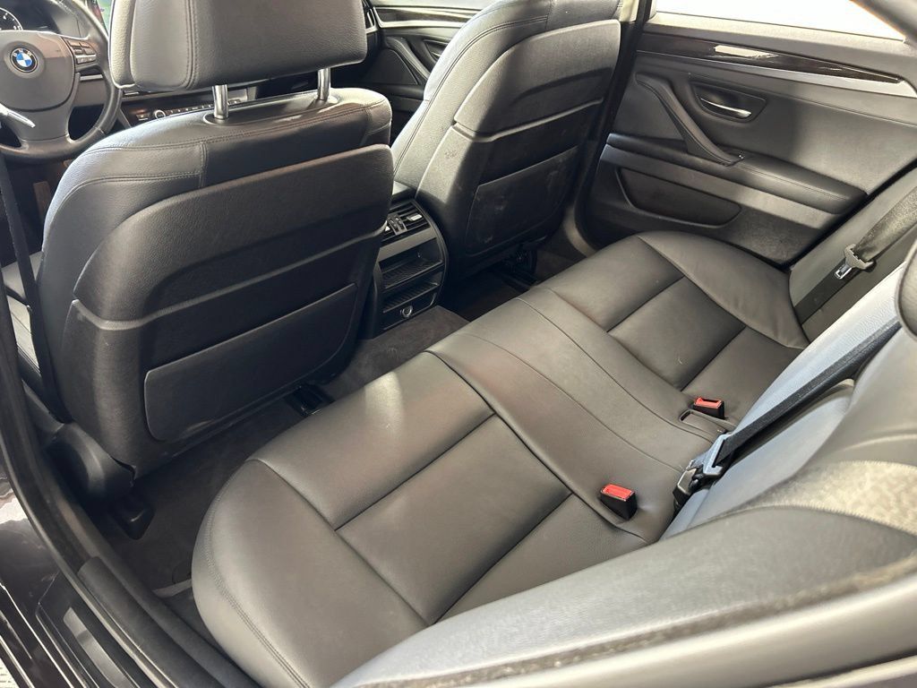Used 2014 BMW 535d Sedan RWD image 23