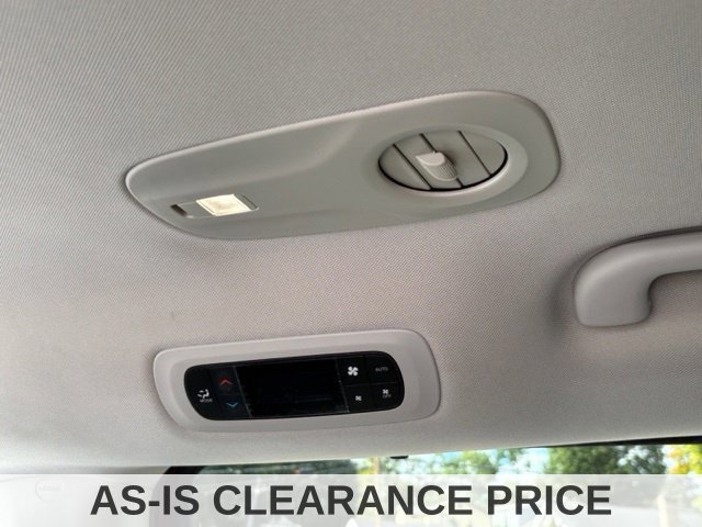 Used 2021 Chrysler Pacifica Touring-L FWD image 21