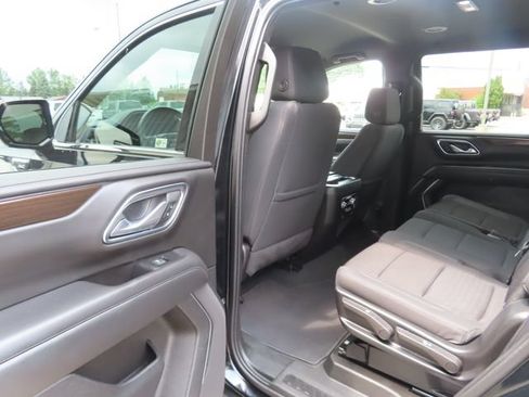 Used 2024 GMC Yukon SLE AWD/4WD image 20