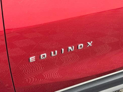 Used 2019 Chevrolet Equinox Premier AWD/4WD image 14