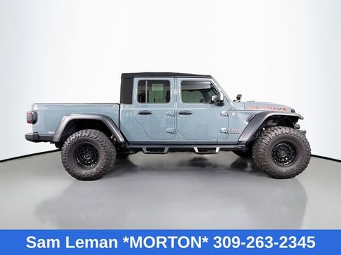 Used 2024 Jeep Gladiator Mojave w/ Convenience Group image 8