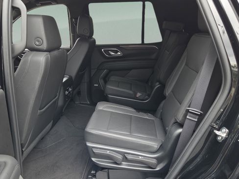 Used 2023 Chevrolet Tahoe Z71 w/ Luxury Package image 10