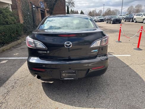 Used 2013 MAZDA MAZDA3 i Touring w/ Preferred Equipment Pkg image 7