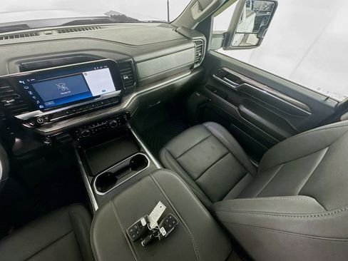 Used 2024 Chevrolet Silverado 3500 LTZ image 11