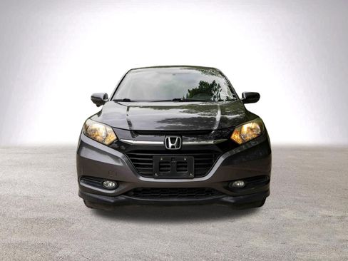 Used 2018 Honda HR-V EX image 3