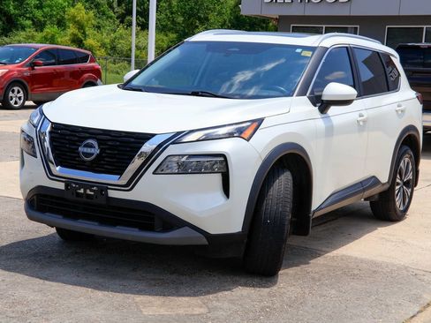 Used 2023 Nissan Rogue SV w/ SV Premium B Package FWD image 25