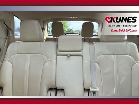 Used 2014 Lincoln MKT FWD image 30