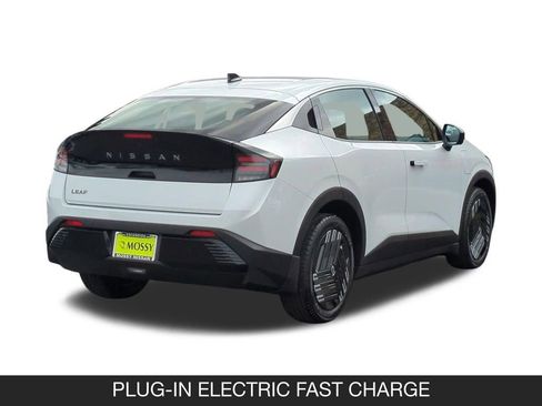 New 2026 Nissan Leaf w/ Floor Mat Package (S+) FWD image 8