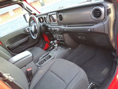 Used 2023 Jeep Gladiator Sport image 19