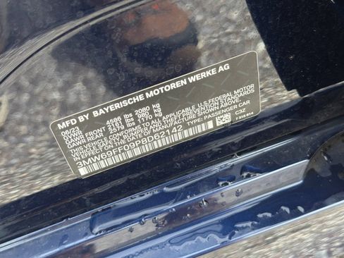 Certified 2023 BMW 330i Sedan w/ Driving Assistance Package RWD image 37