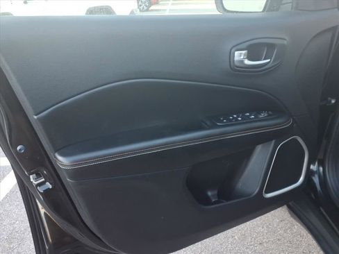 Used 2021 Jeep Compass Latitude w/ Convenience Group image 8