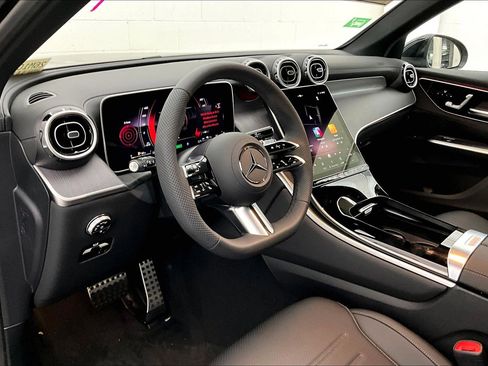 New 2026 Mercedes-Benz GLC 350e 4MATIC image 6