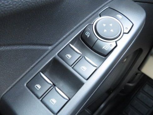 Certified 2021 Ford Escape SE image 23