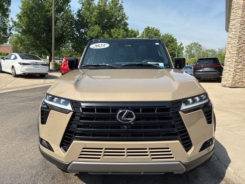 Used 2025 Lexus GX 550 AWD/4WD image 8
