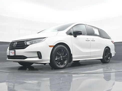 Used 2023 Honda Odyssey Sport image 26